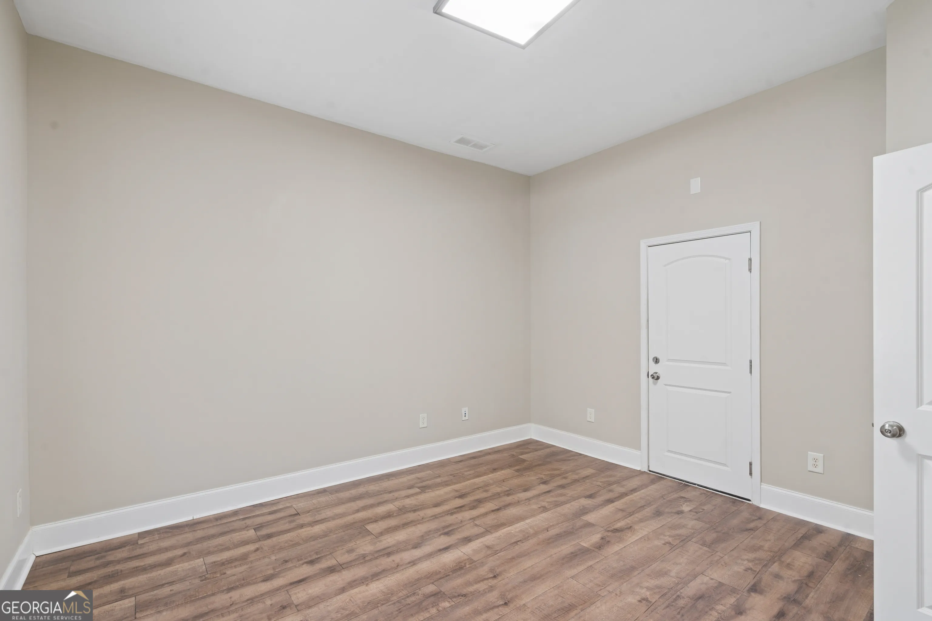 3220 Wheldon Way — photo 5 of 48