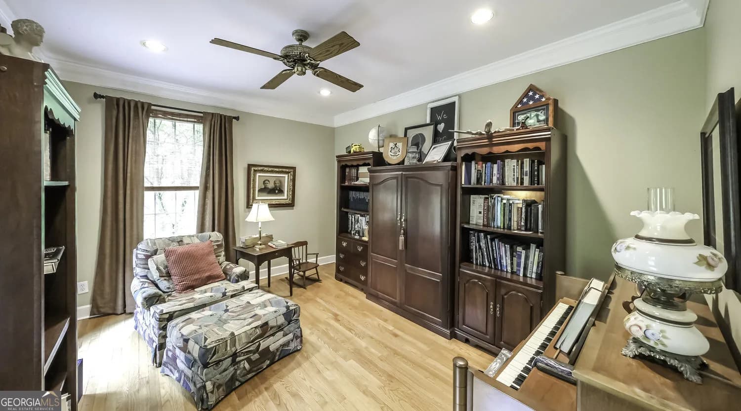 99 Oakland Ct — photo 23 of 64