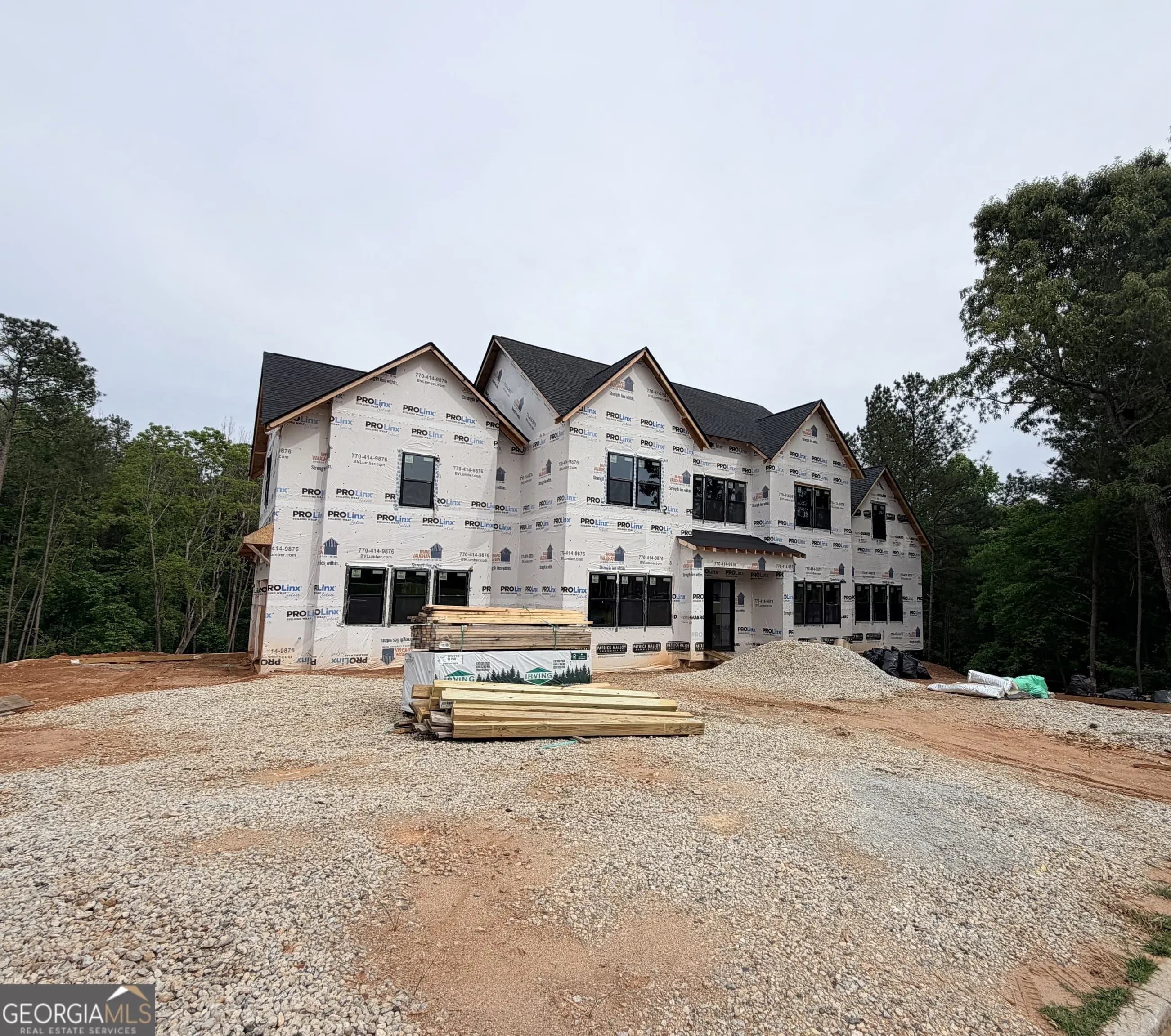 7400 River Walk Dr — photo 2 of 25