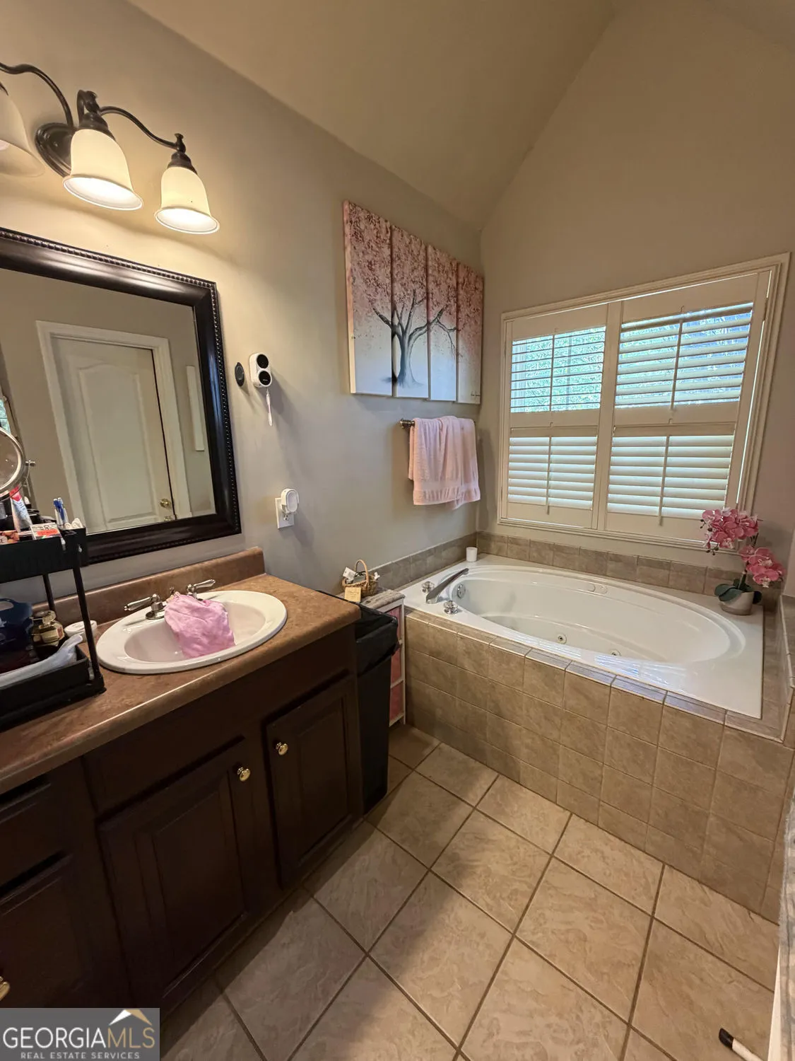 110 Edgewood Dr — photo 12 of 34