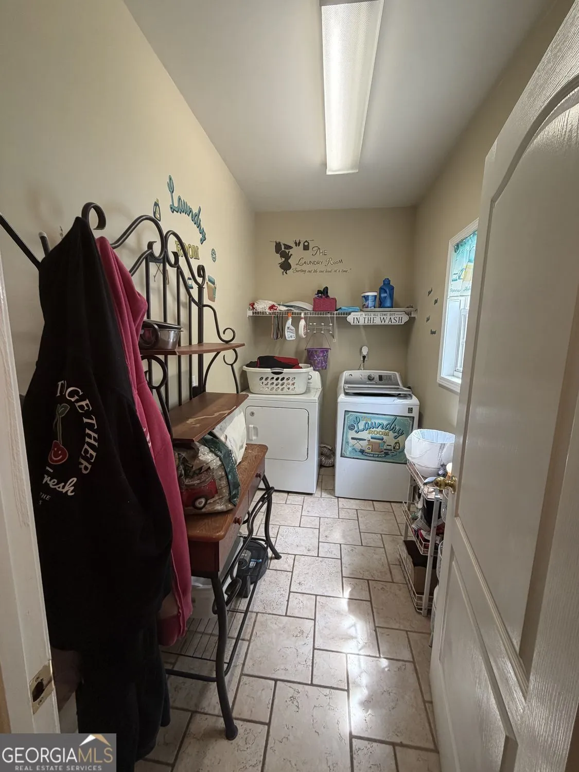 110 Edgewood Dr — photo 7 of 34