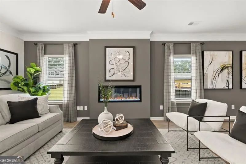 318 Caroline Pl — photo 8 of 37