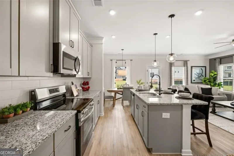 318 Caroline Pl — photo 36 of 37