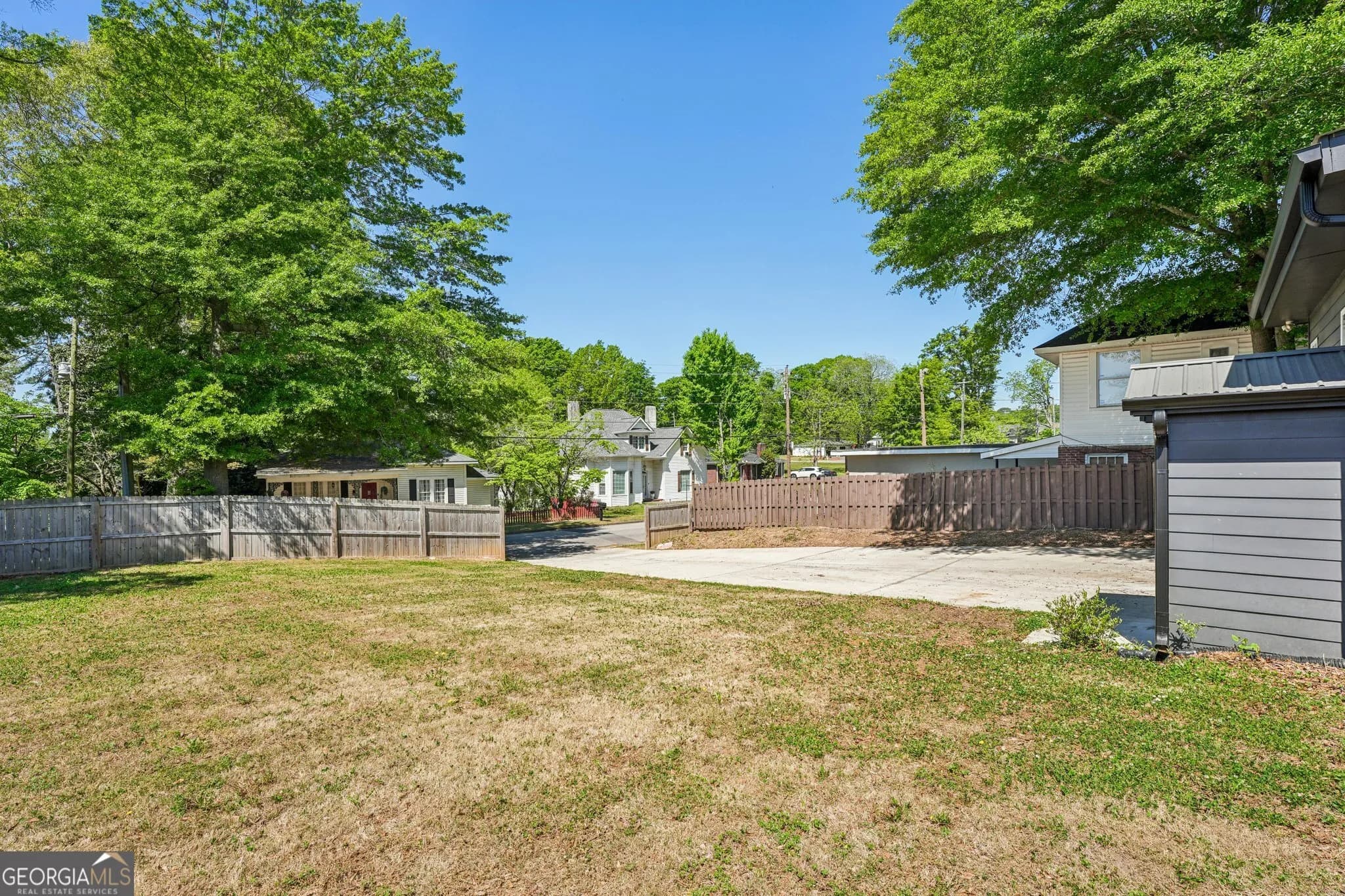 212 Hamilton Ave — photo 43 of 65