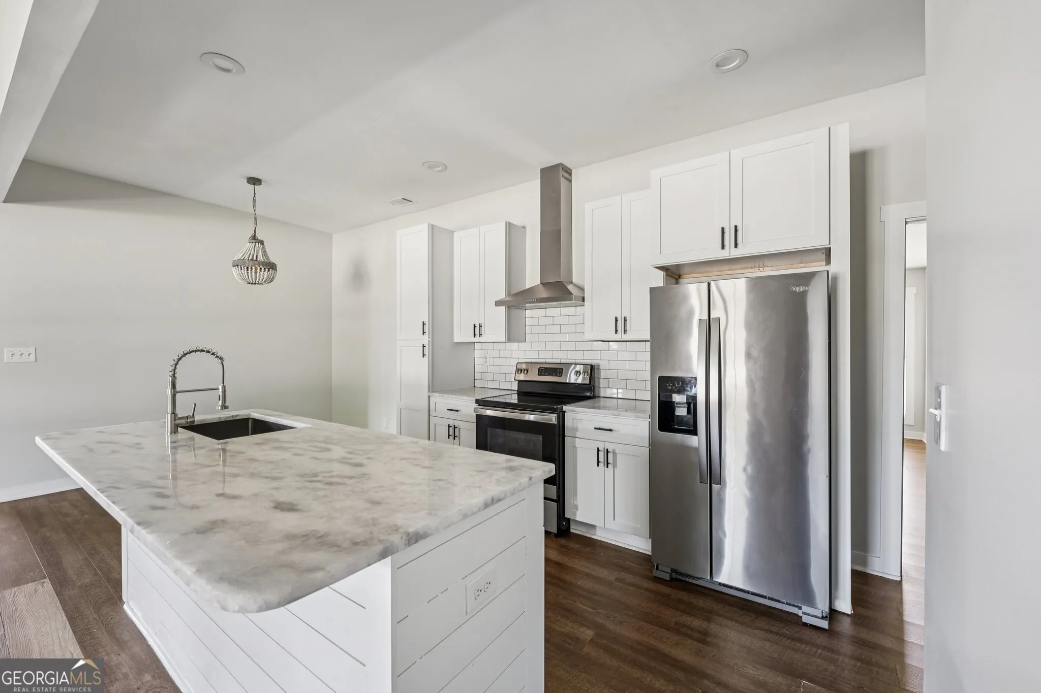 212 Hamilton Ave — photo 14 of 65
