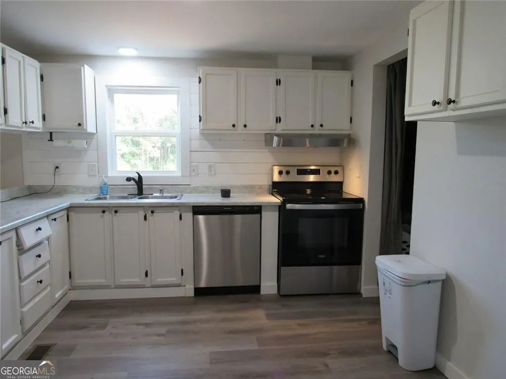 1460 Hwy 100 — photo 16 of 19