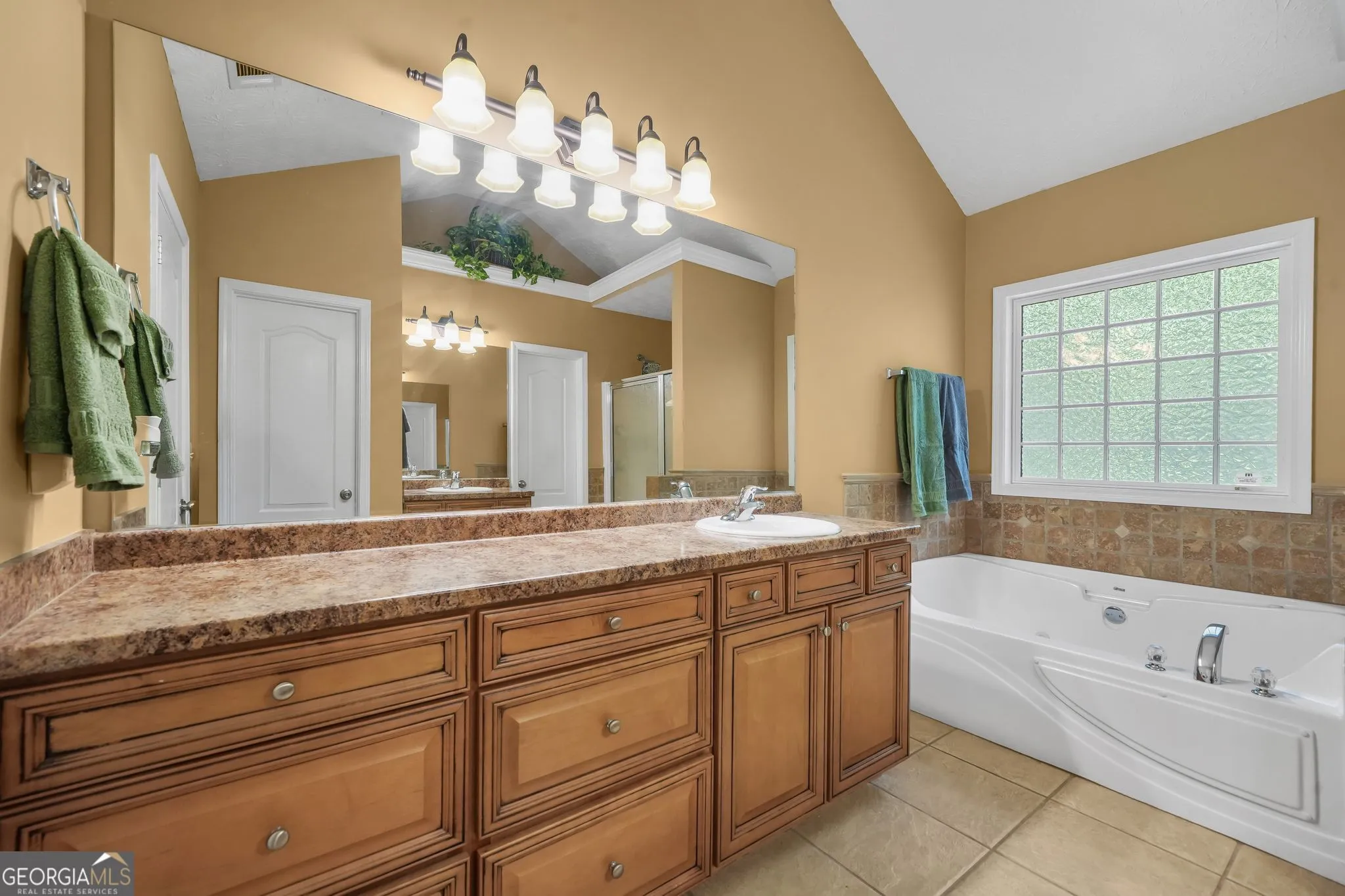 8862 Hectare Rd — photo 8 of 40
