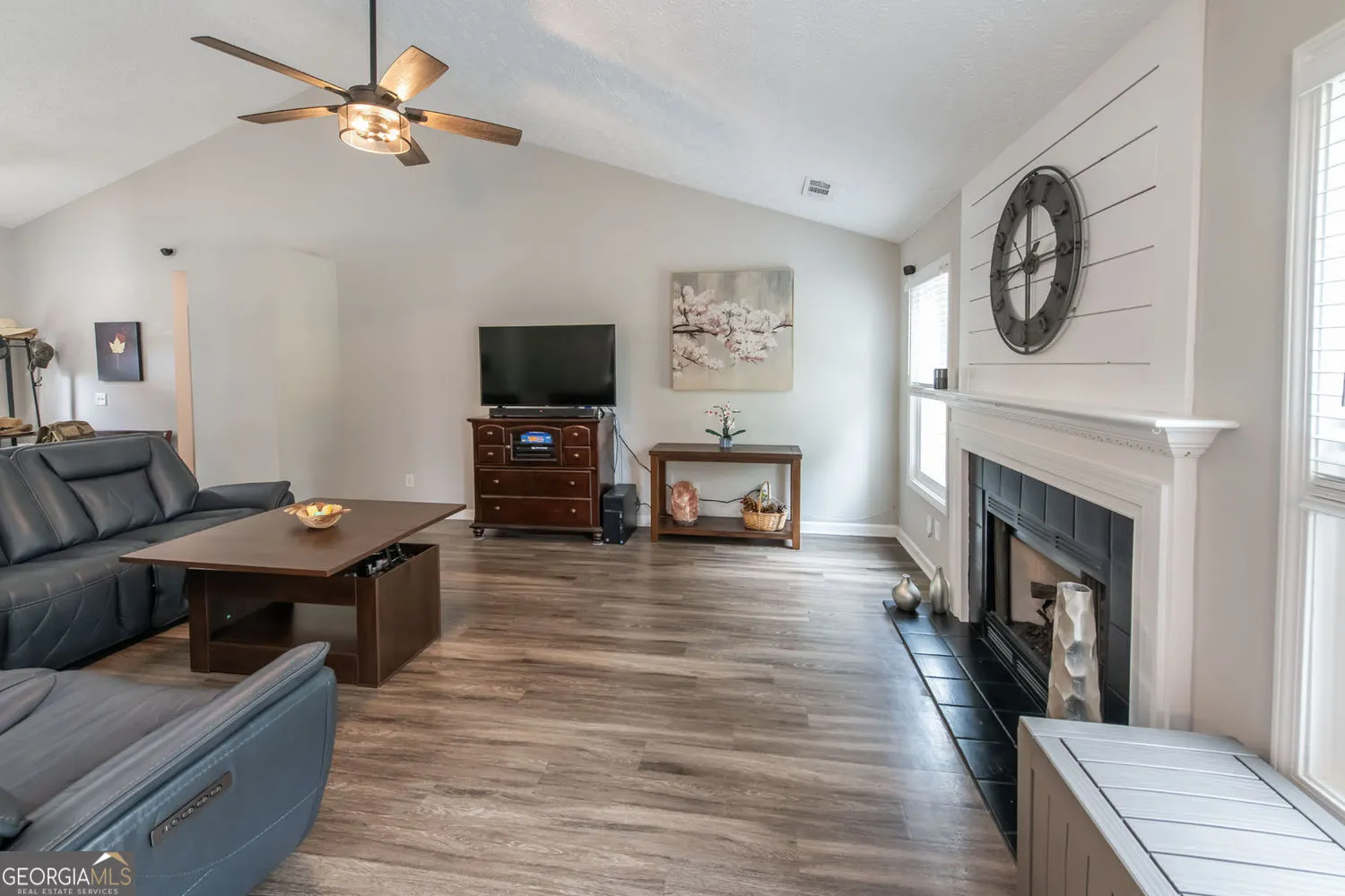 468 Highpoint Xing — photo 17 of 32