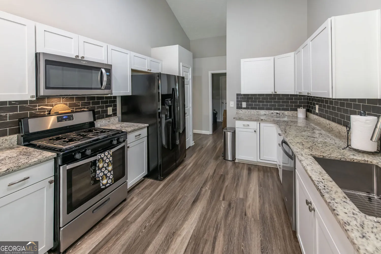 468 Highpoint Xing — photo 18 of 32