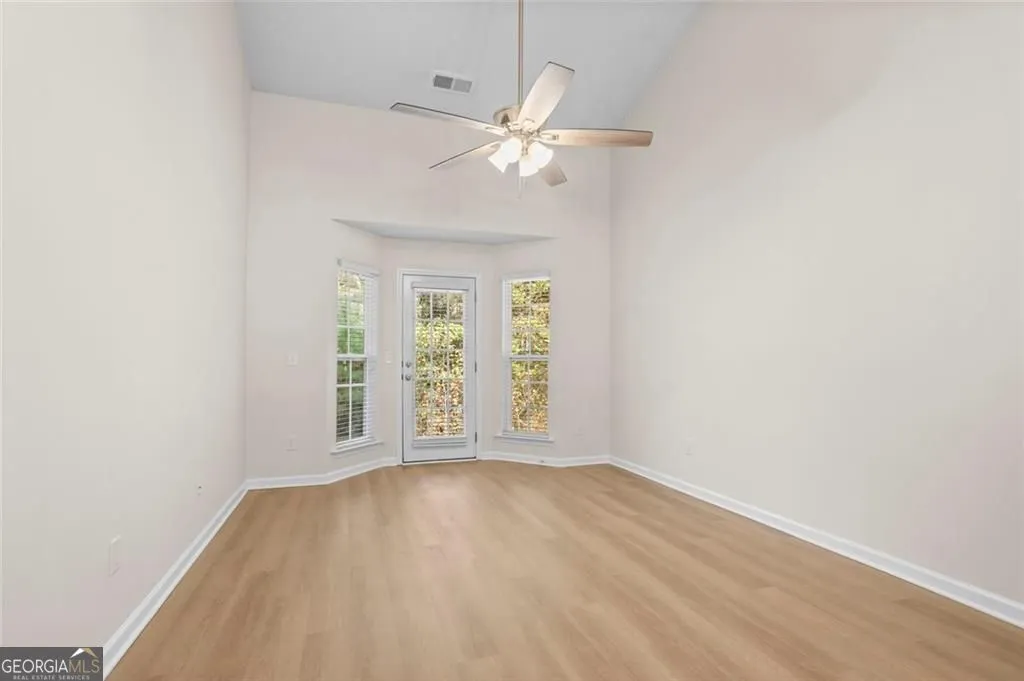 184 Darby's Crossing Ct — photo 5 of 35