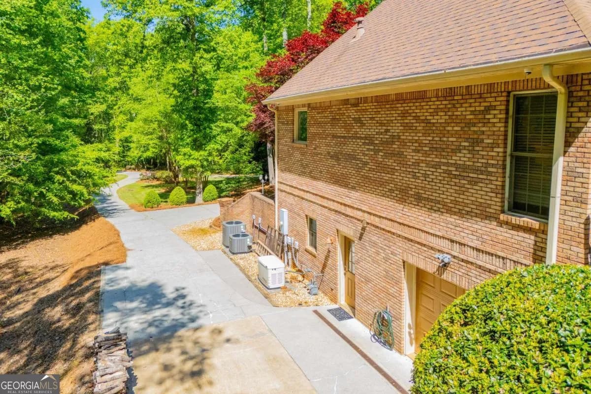 39 Cambridge Ln — photo 68 of 100