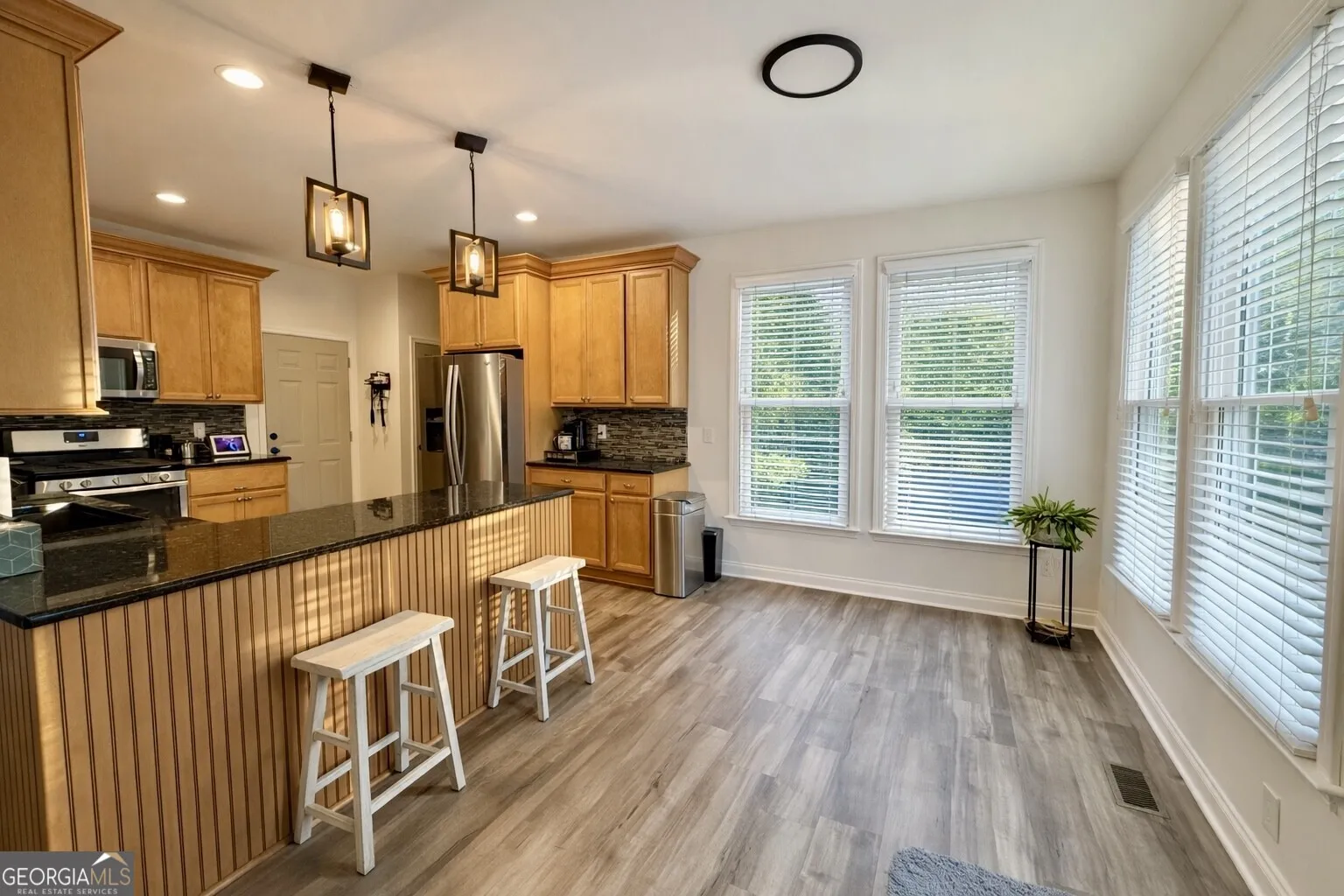 451 Graves Rd — photo 8 of 41