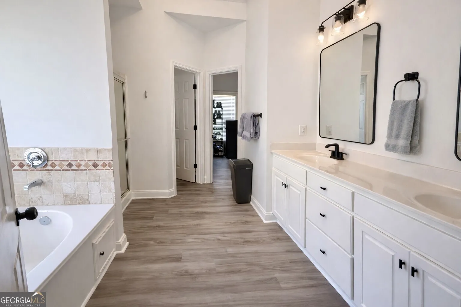 451 Graves Rd — photo 12 of 41