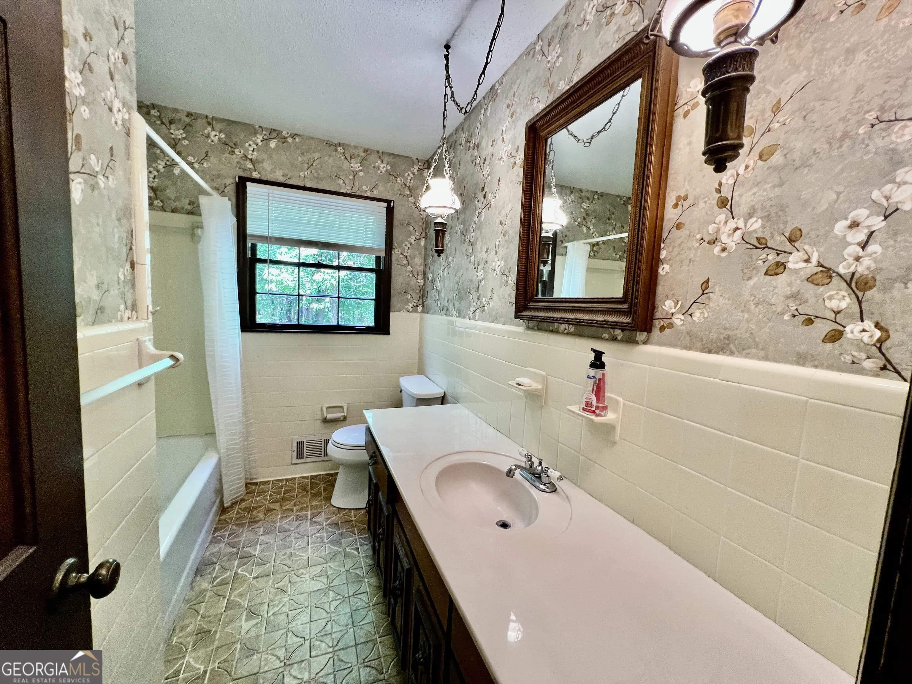 486 Sweetwater Bnd — photo 15 of 42