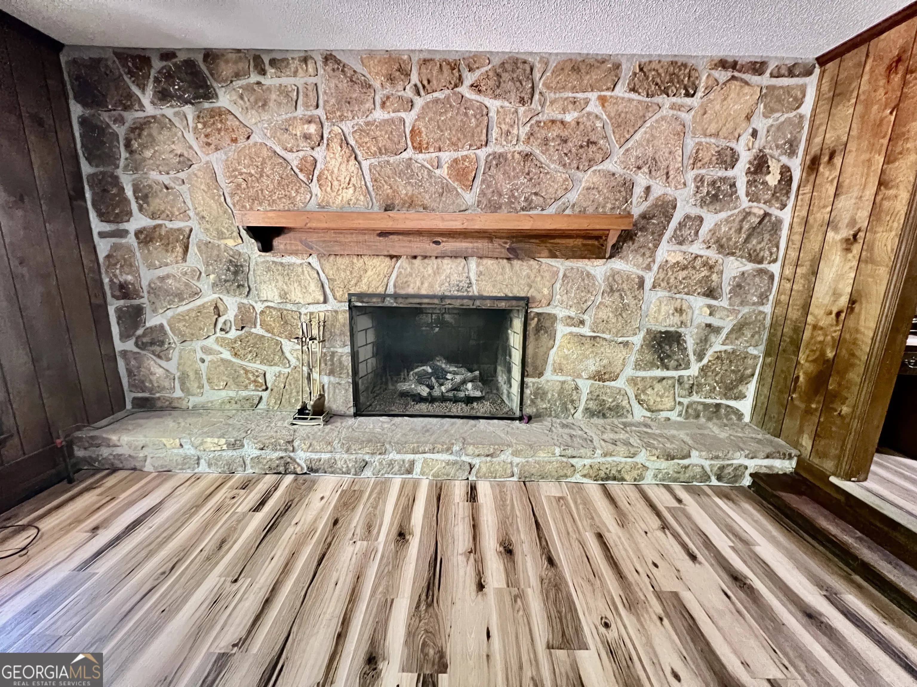 486 Sweetwater Bnd — photo 9 of 42
