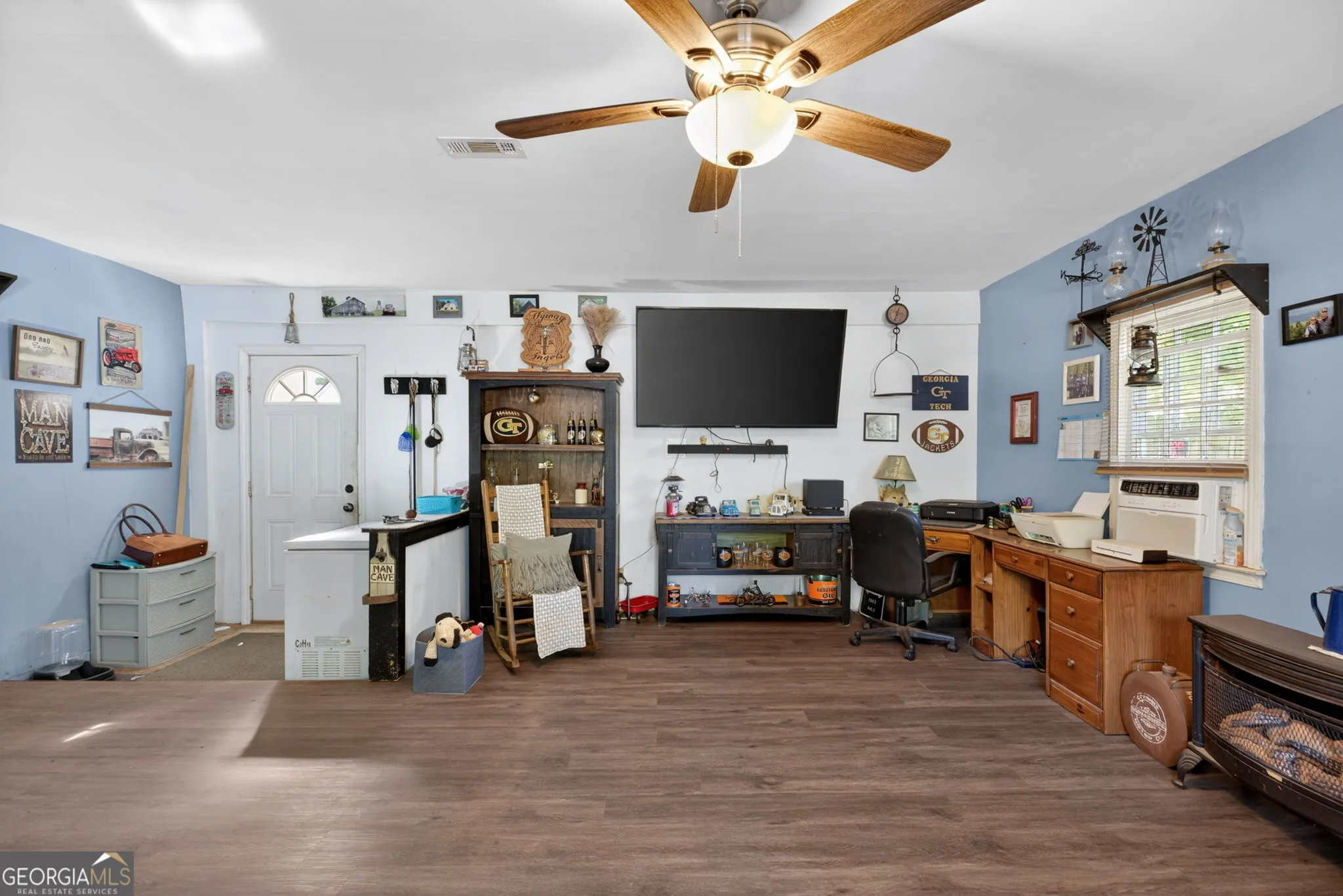 3680 Briar Dr — photo 4 of 32