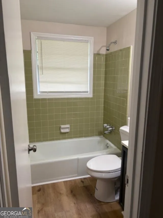 419 S Candler St — photo 7 of 15