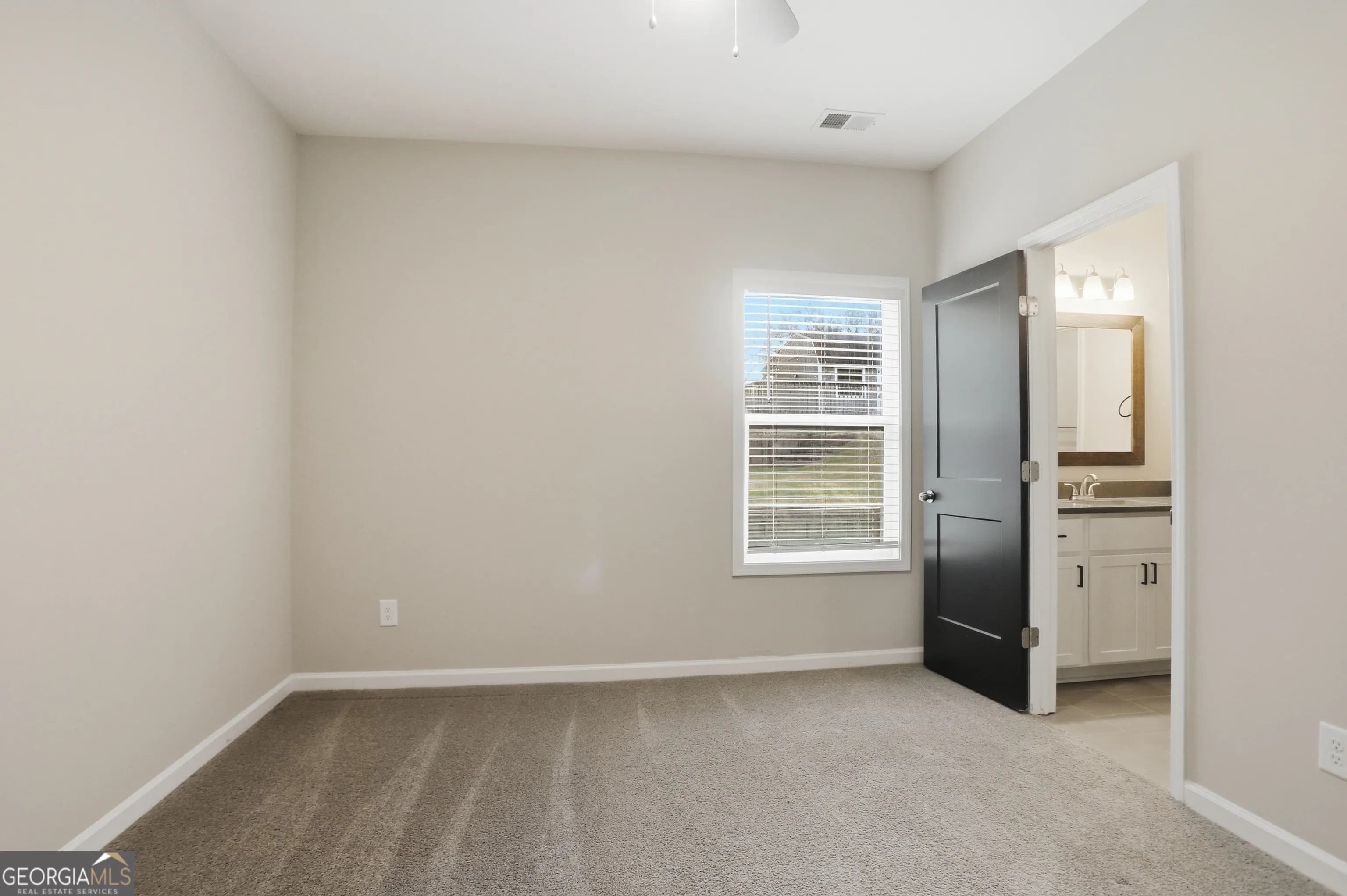 7001 Palomino Trl — photo 8 of 41