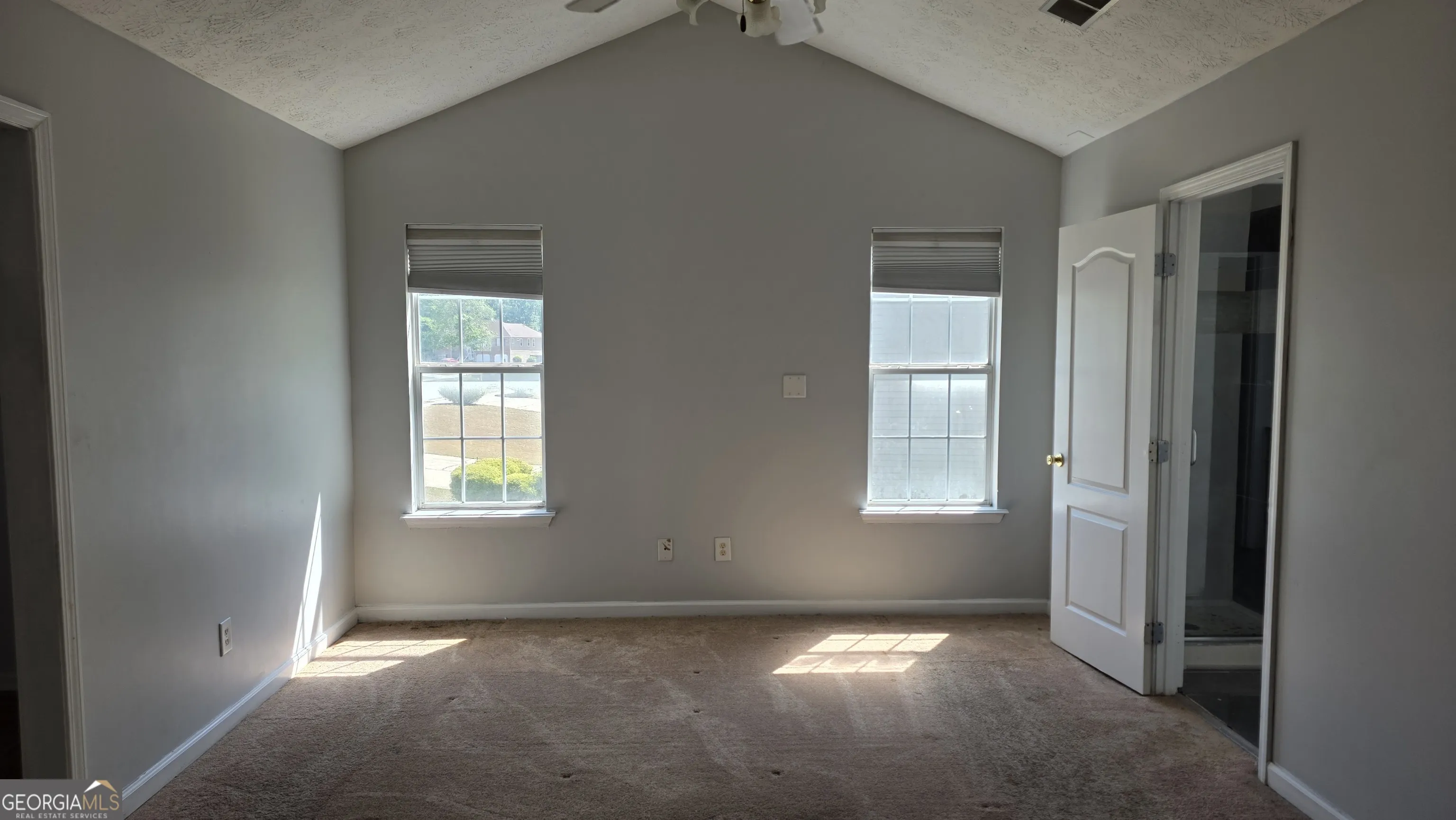 1644 Brumby Cir — photo 4 of 12