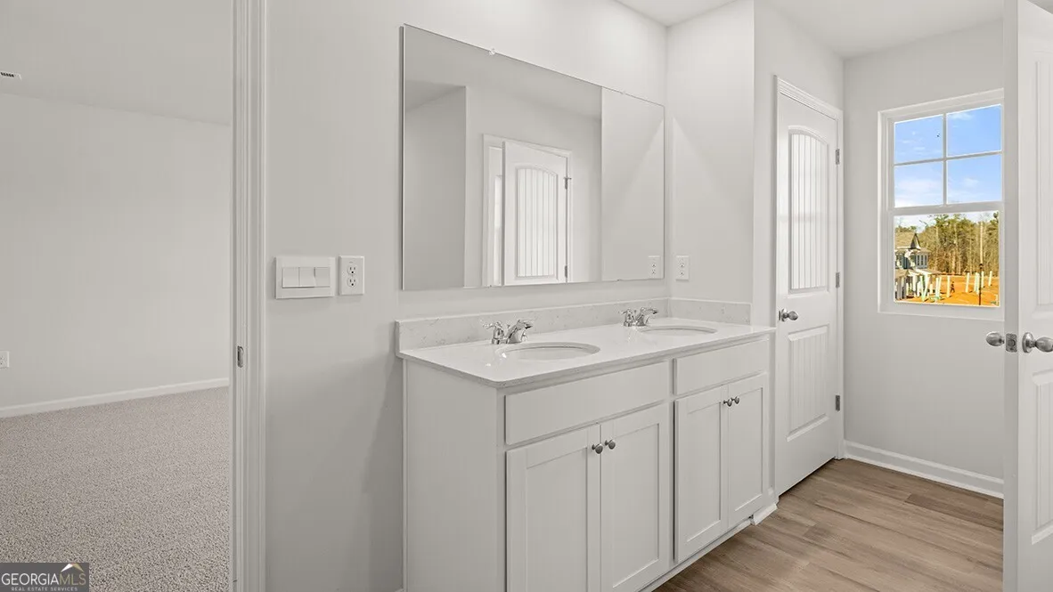 3724 Skylar Dr — photo 11 of 33