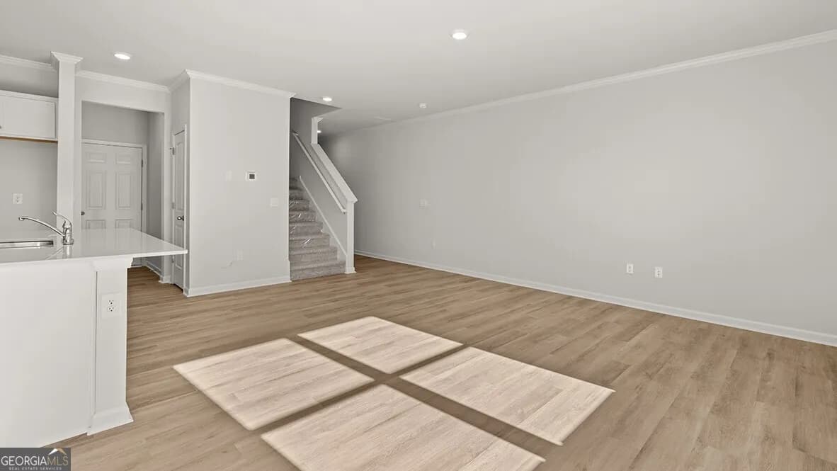 3724 Skylar Dr — photo 4 of 33