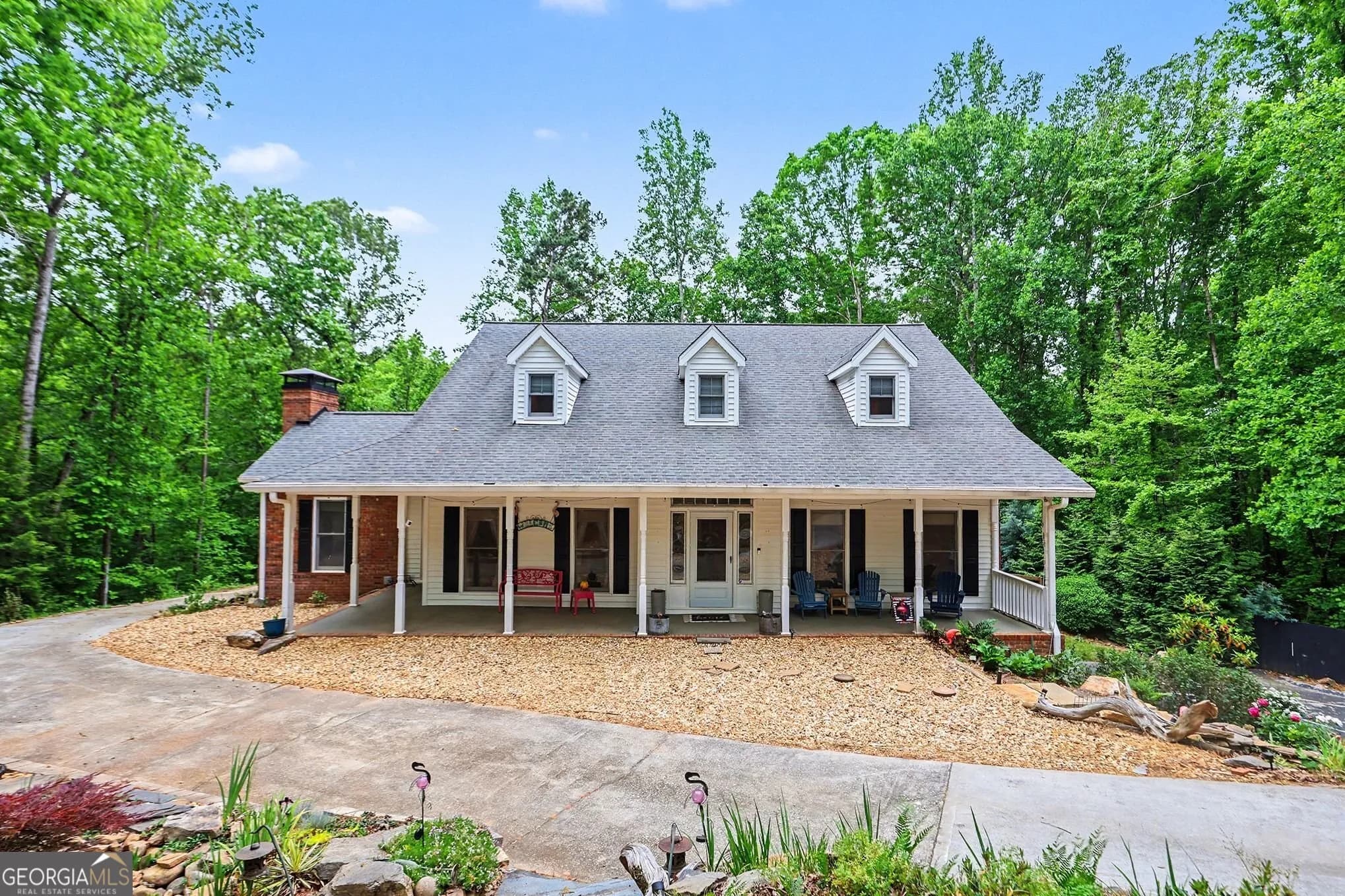 5735 E Ridge Dr, Douglasville