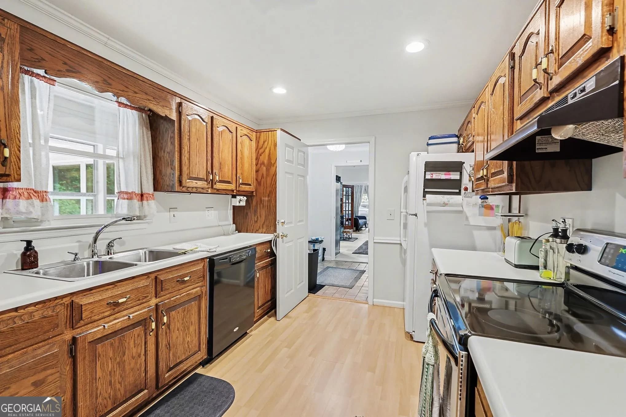 5735 E Ridge Dr — photo 11 of 58