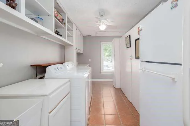 4854 Ivey Ln — photo 10 of 87