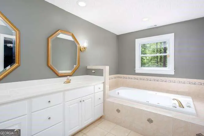 4854 Ivey Ln — photo 22 of 87
