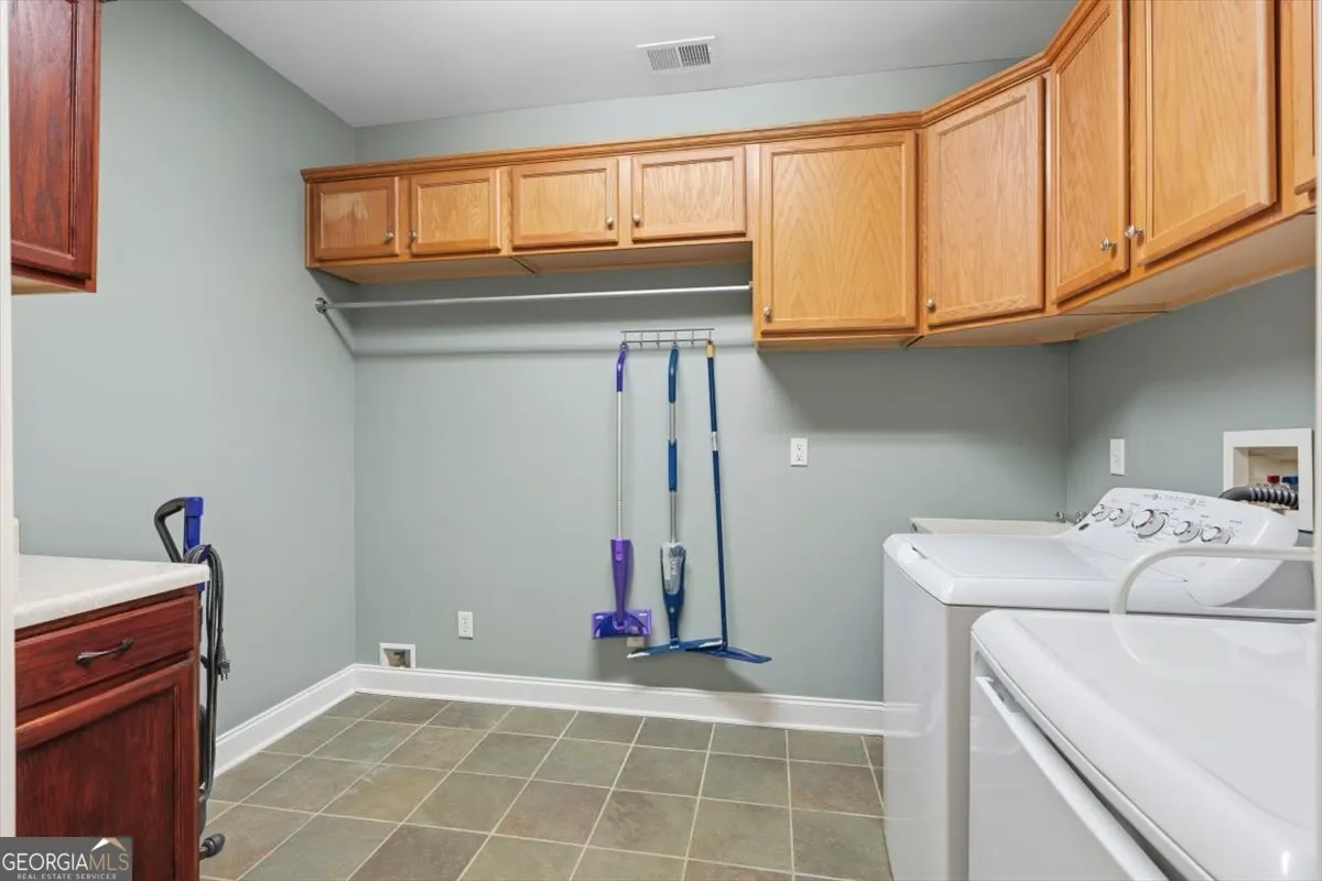 8878 Brewer Rd — photo 15 of 52