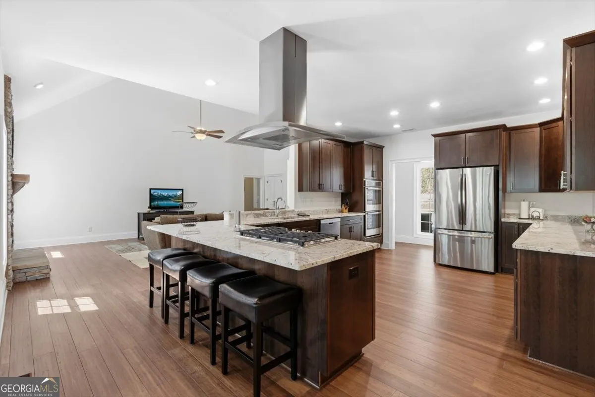 8878 Brewer Rd — photo 3 of 52