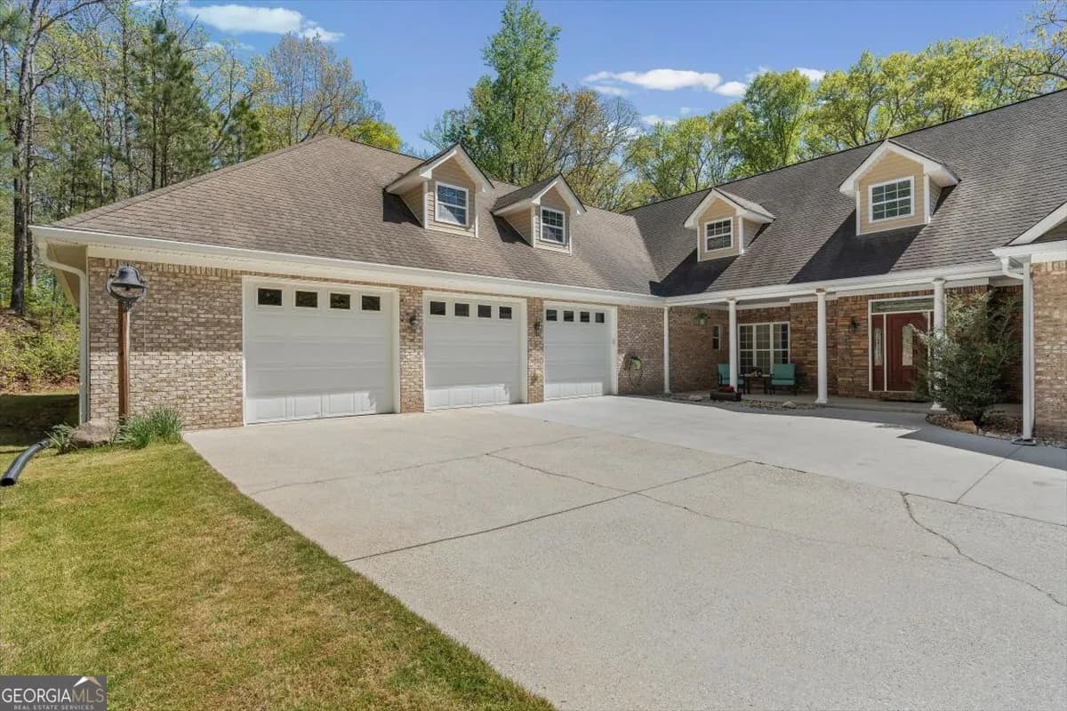 8878 Brewer Rd — photo 2 of 52
