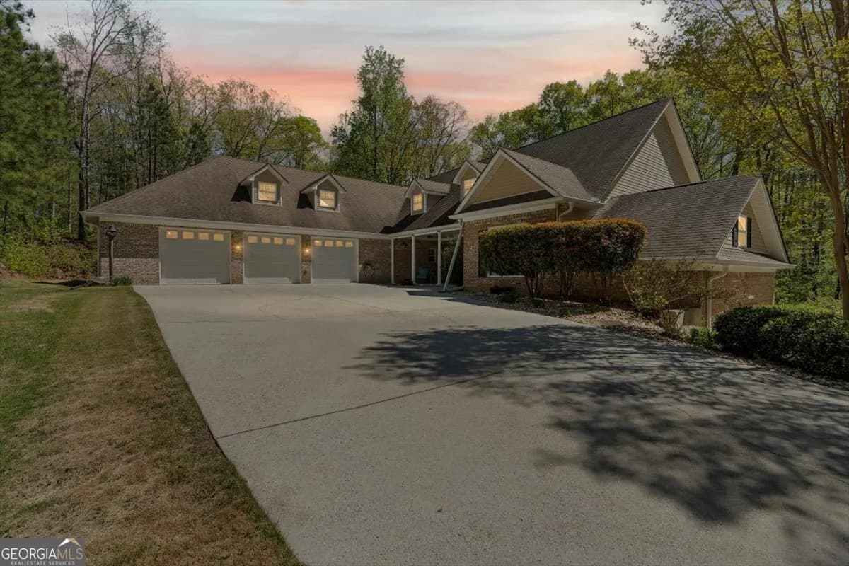 8878 Brewer Rd — photo 13 of 52