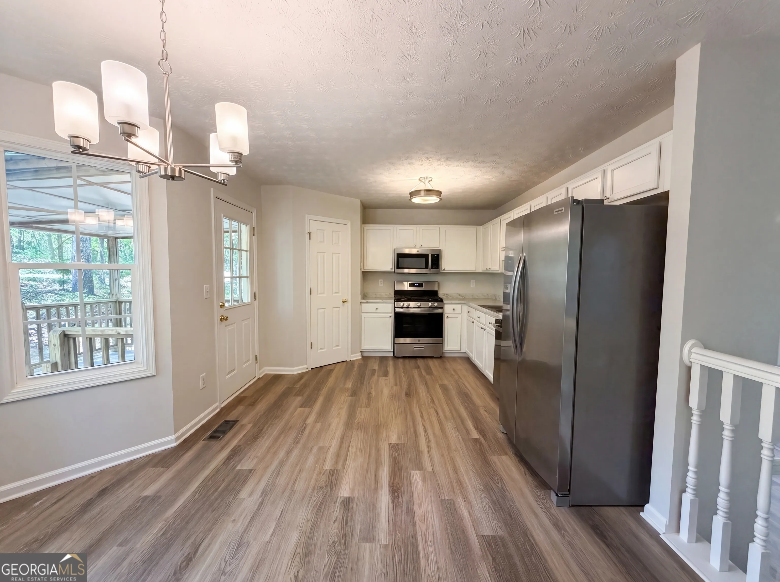 123 Burton Dr — photo 24 of 25