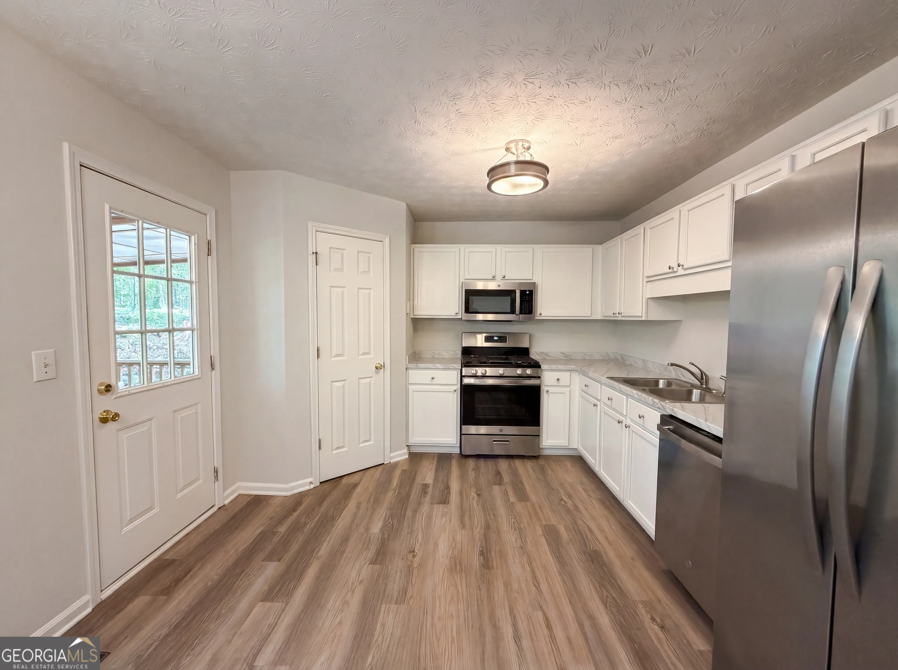 123 Burton Dr — photo 22 of 25