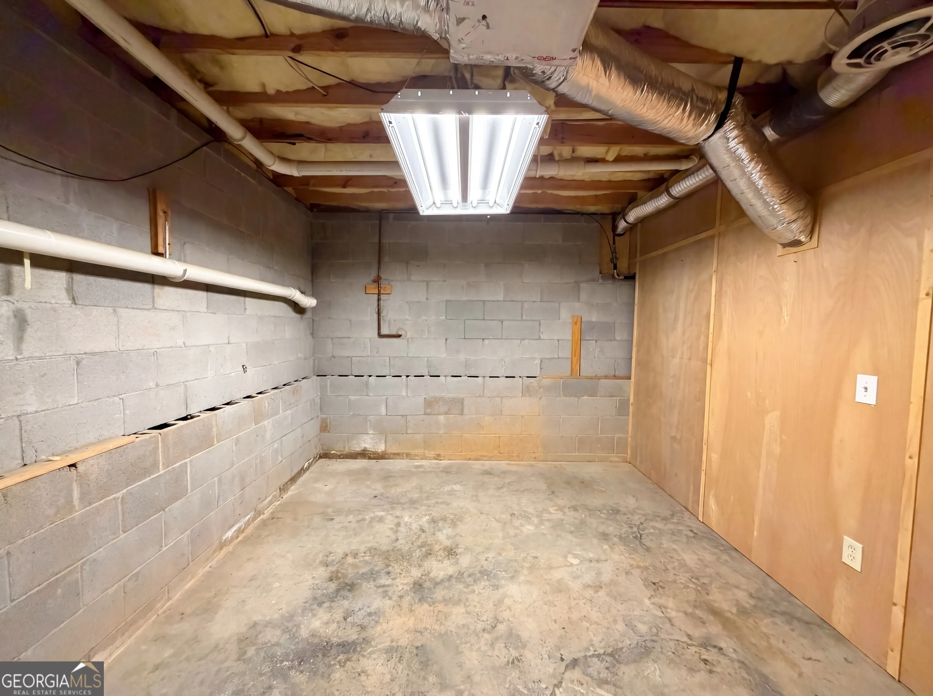 123 Burton Dr — photo 12 of 25