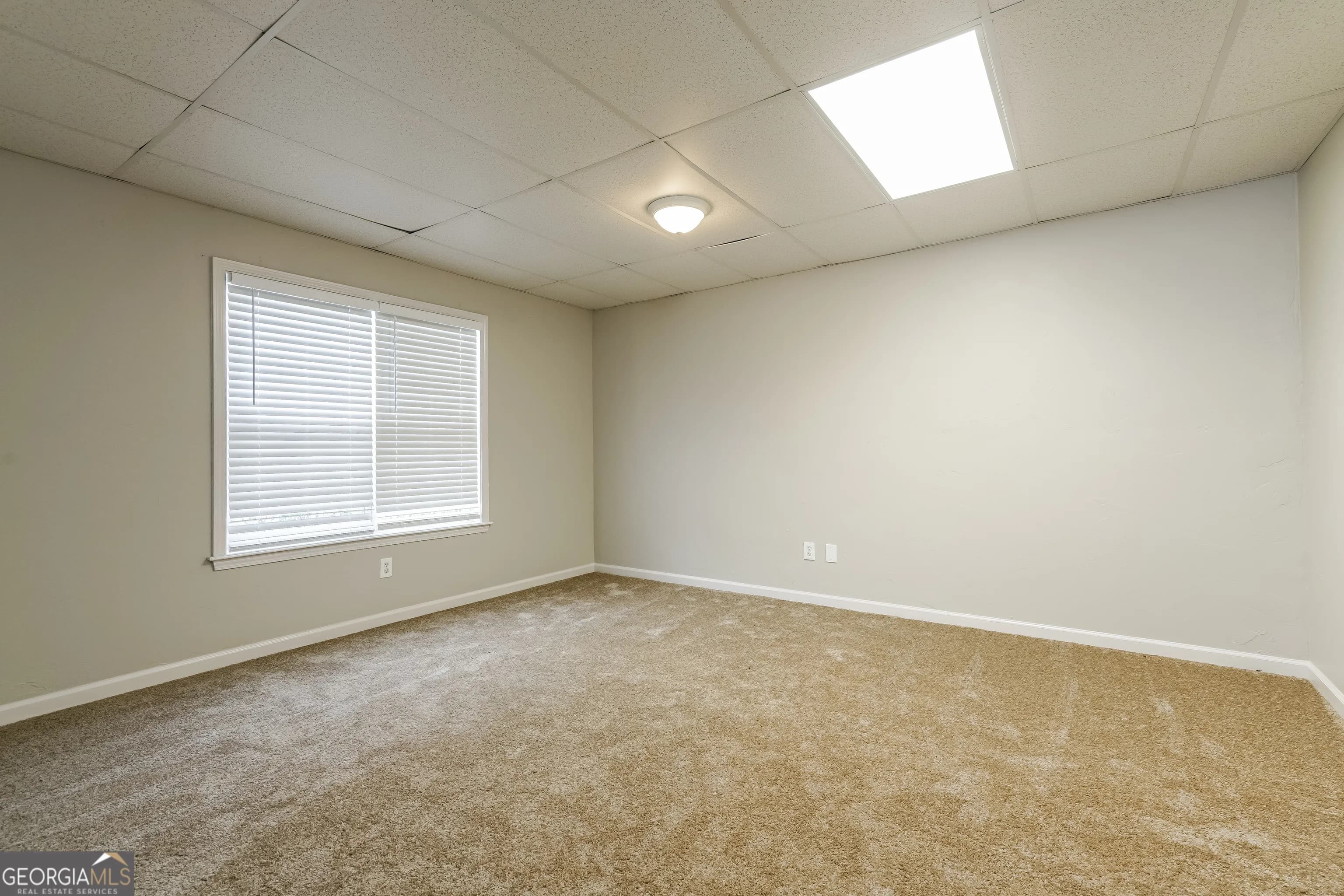 89 Summer Creek Pl — photo 14 of 15