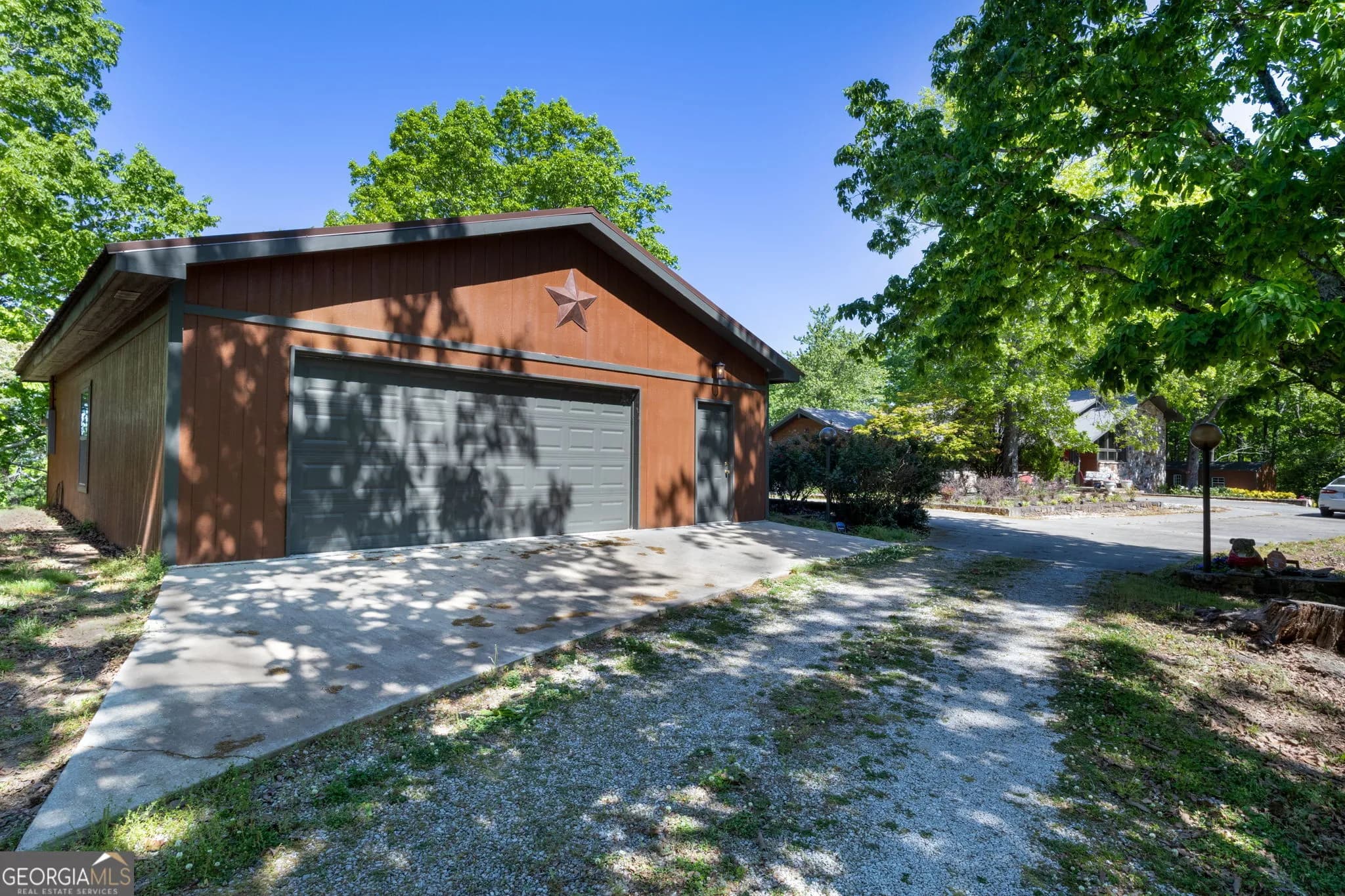 1509 High Point Rd — photo 27 of 33