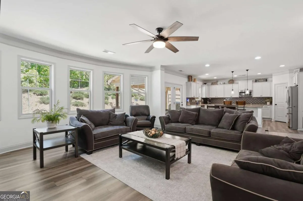 1025 Flagstone Way — photo 3 of 47