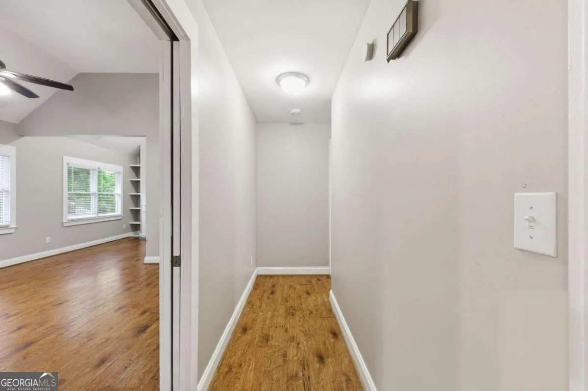 71 Jefferson Dr — photo 12 of 40