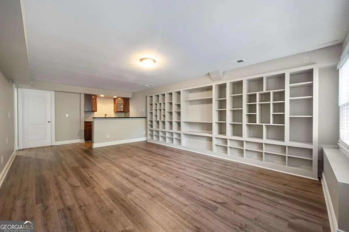 71 Jefferson Dr — photo 28 of 40