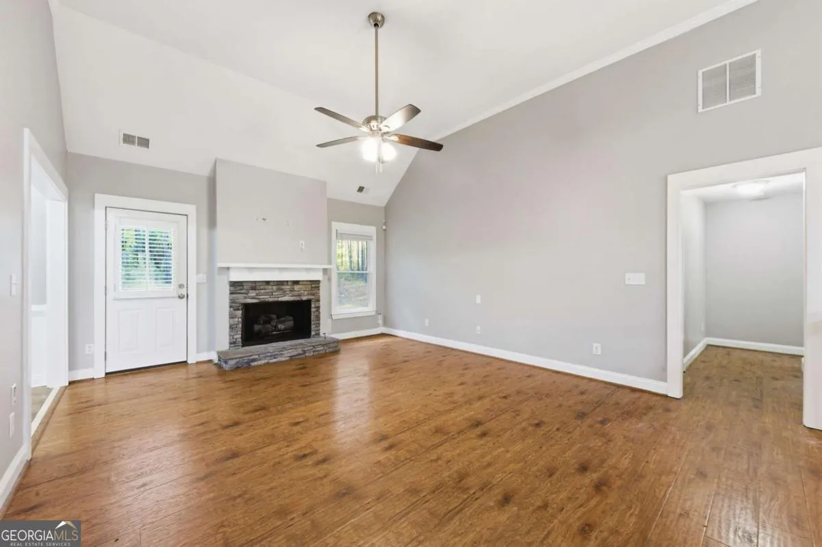 71 Jefferson Dr — photo 39 of 40
