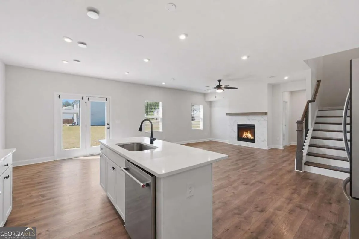 14 Ledgemont Way — photo 4 of 36