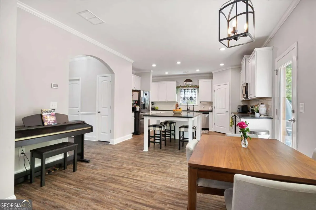 14 Caspian Ct — photo 5 of 39