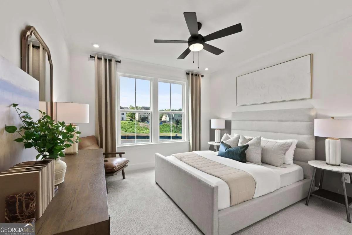 319 Canoe Pl — photo 12 of 37