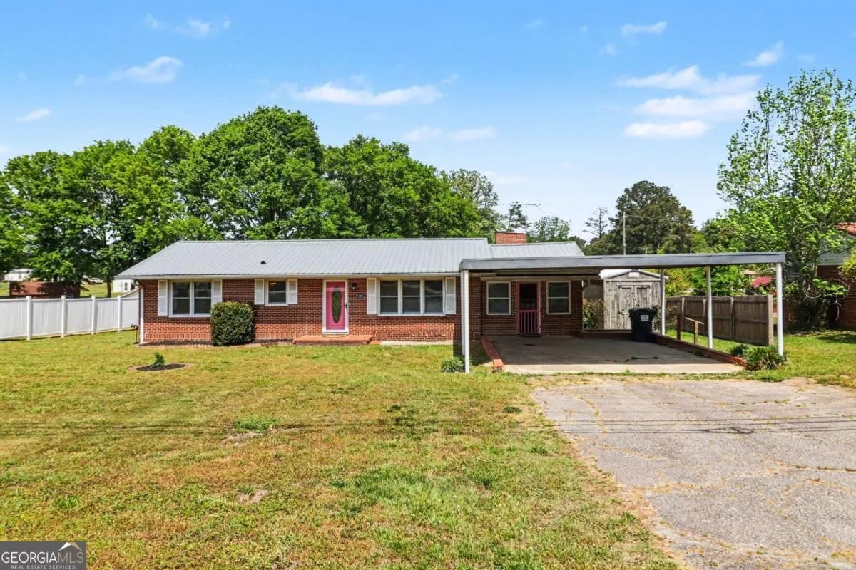 1472 E 166 Hwy — photo 2 of 23