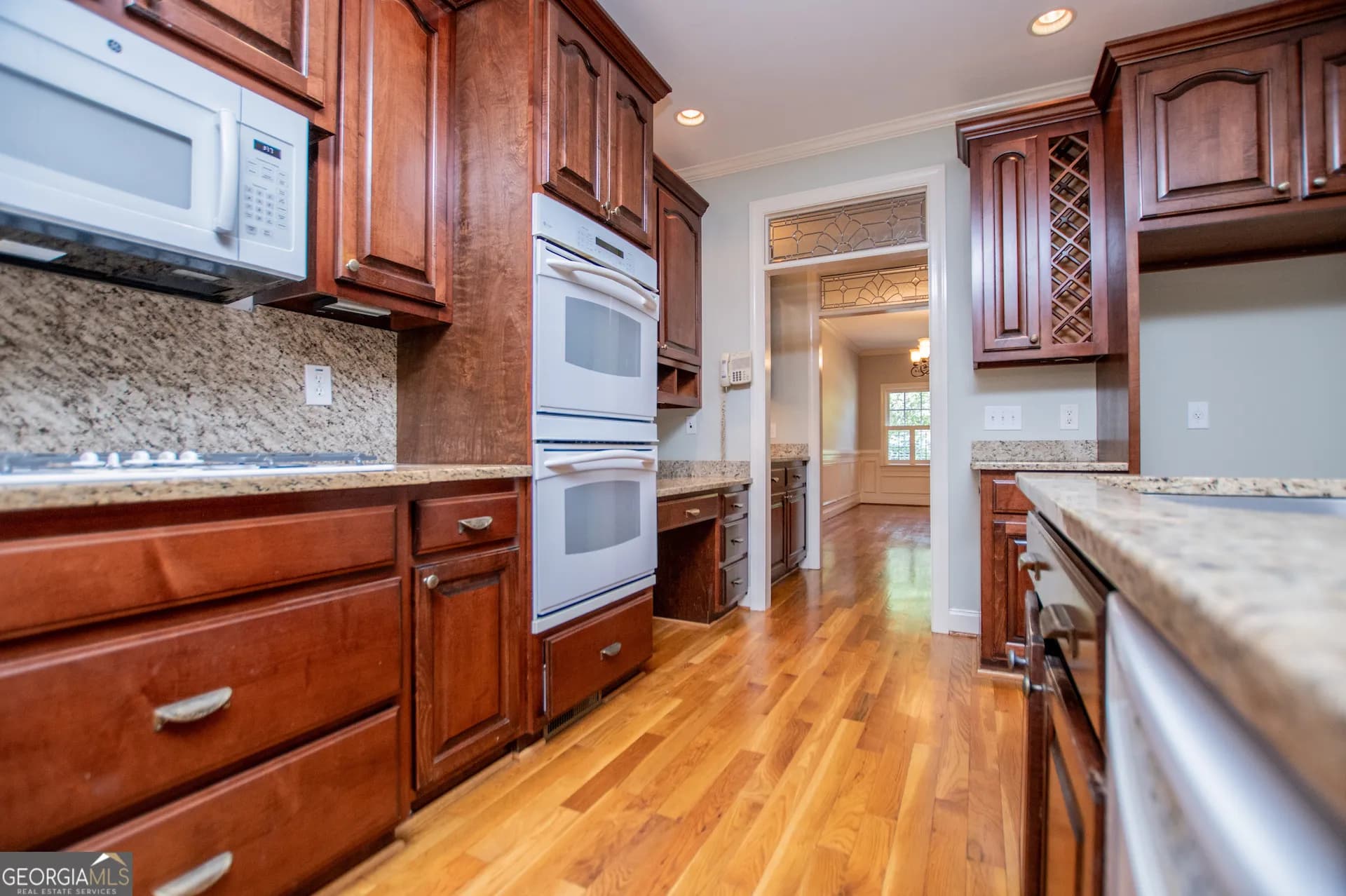 133 Stonegate Trl — photo 3 of 102