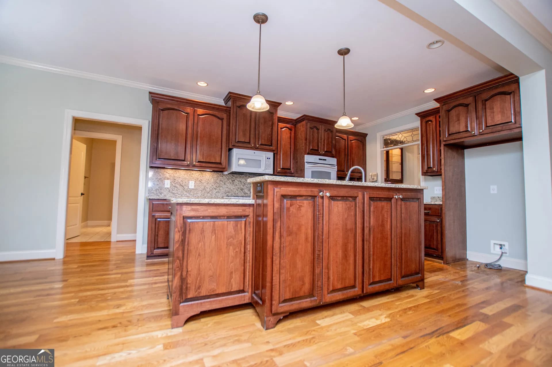 133 Stonegate Trl — photo 6 of 102