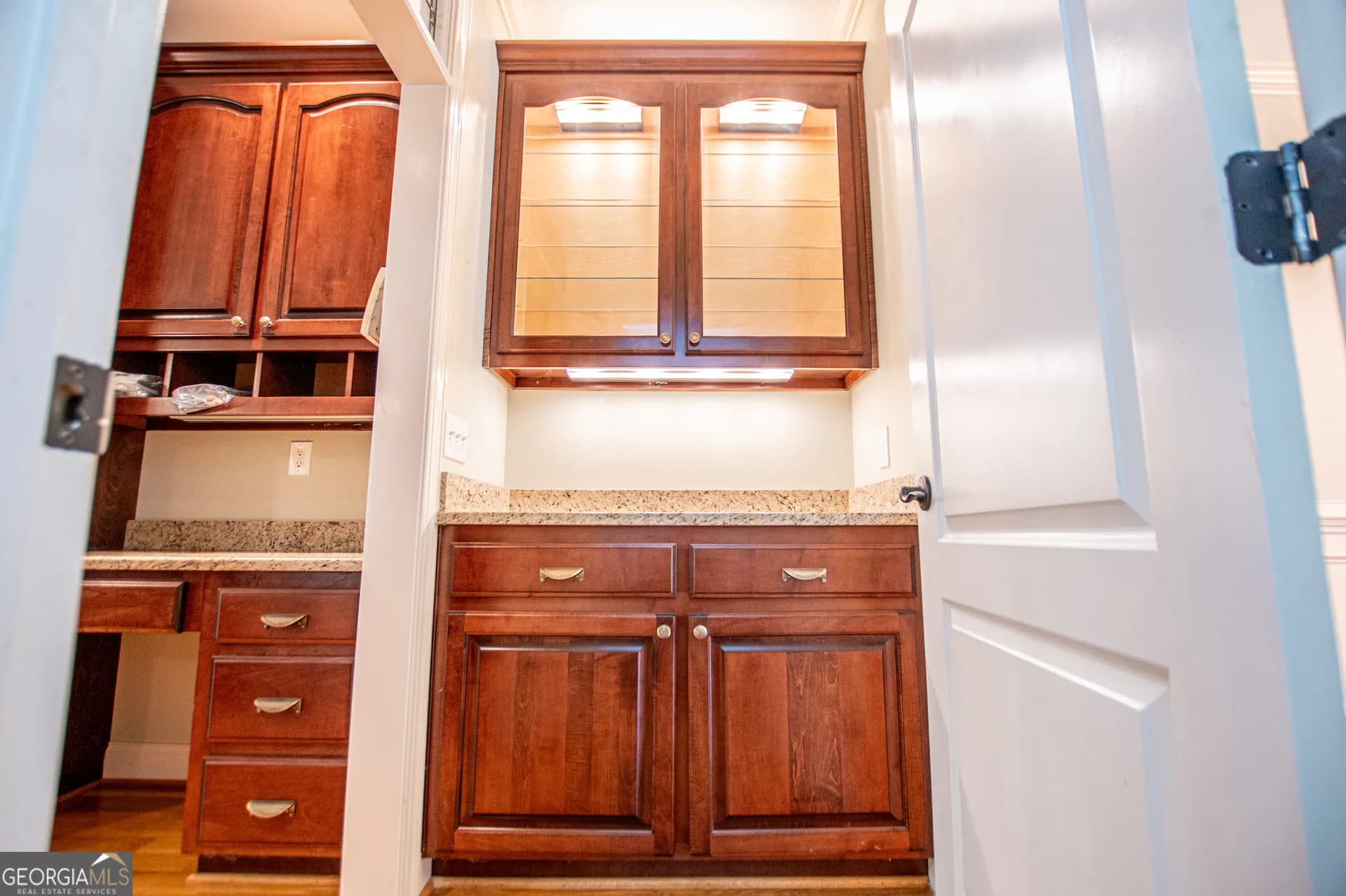 133 Stonegate Trl — photo 16 of 102