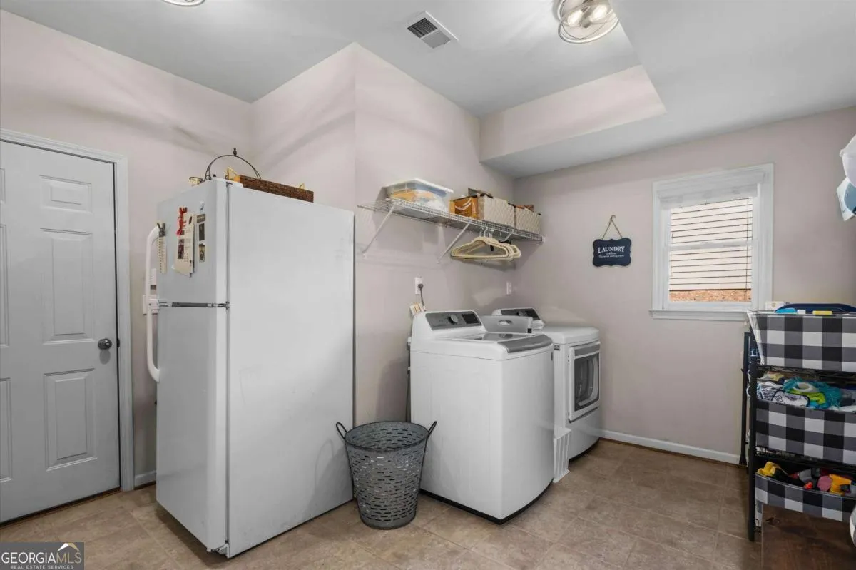 125 Fallen Oak Dr — photo 10 of 42